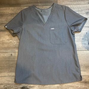 FIGS. Technical Collection. Catarina One-Packet Scrub Top. Color:Graphite Size:M